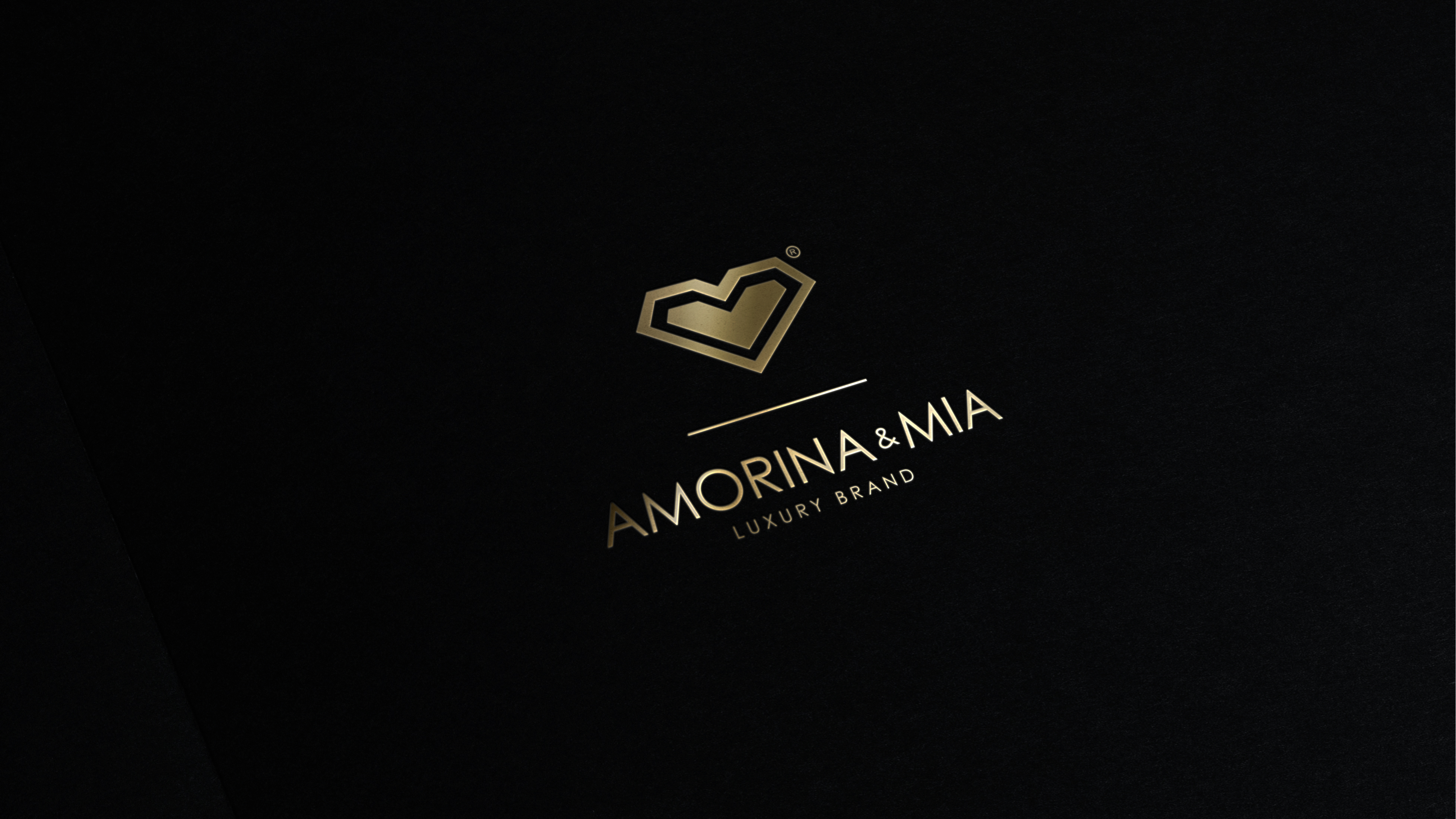 logo amorina&mia